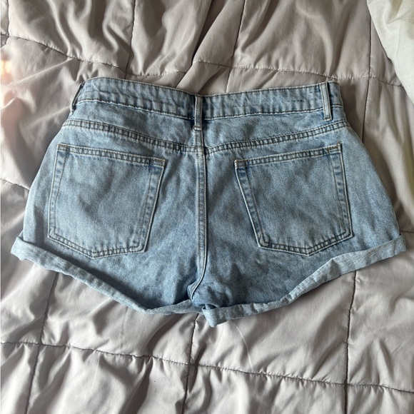 Edikted Blue Button down Jean Shorts - Picture 3 of 7